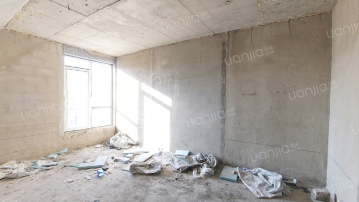 一方四跃五 土建已做好 大开间 落地窗 上下三层-卧室D