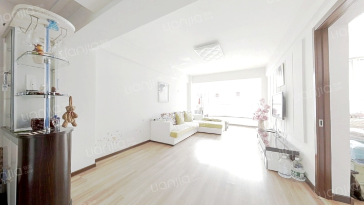 河畔花园二手房实景图