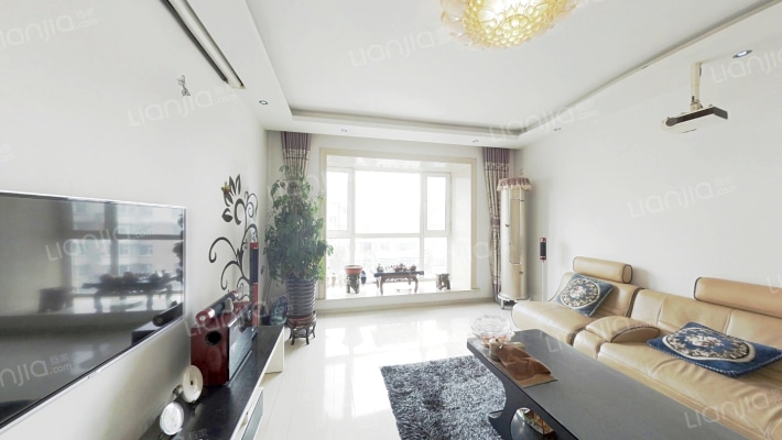 东湾半岛第三区二手房实景图