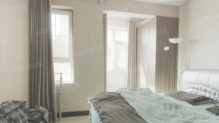 高力德国村二手房实景图