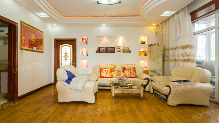 卫星住宅小区二手房实景图