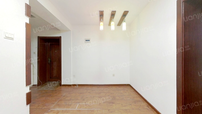 红平小区二手房实景图