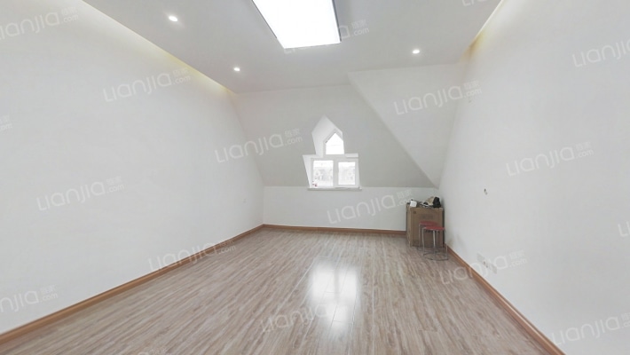 欧美亚世界阳光二手房实景图