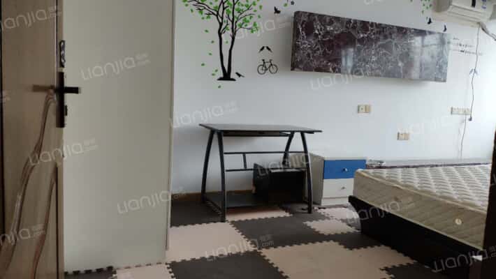 老城区生活配套齐全出行方便,金山卫站到上海