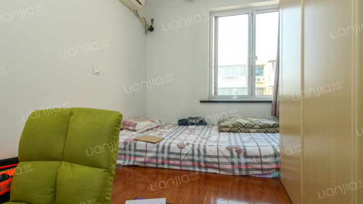 桃浦一村海棠苑 2室1厅 230万