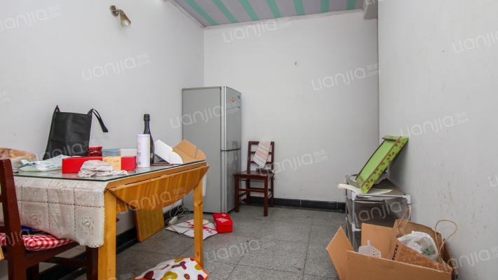 桃浦一村海棠苑 2室1厅 300万