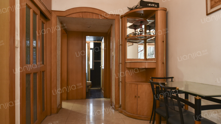 文德里小区 2室1厅 140万