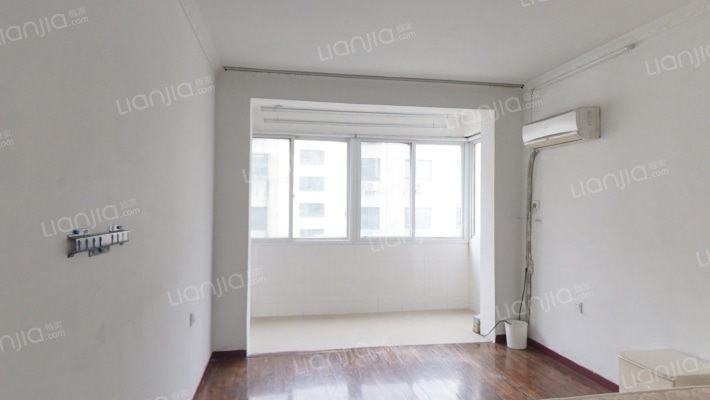 新庄村55号二手房实景图