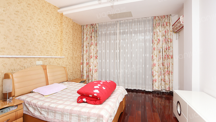 蓝墅二手房实景图