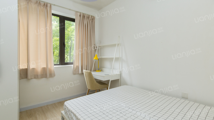 绿城翡翠城三期全景落地窗,边套大4房!