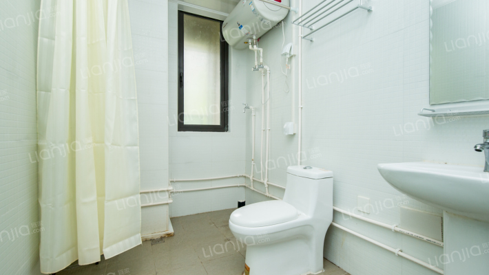 绿城翡翠城三期全景落地窗,边套大4房!