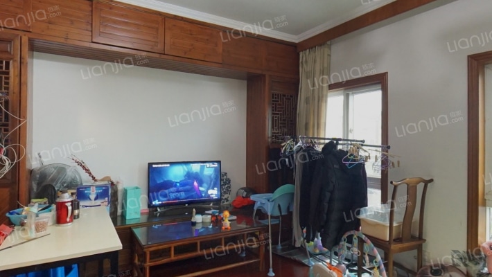 风情街小区二手房实景图
