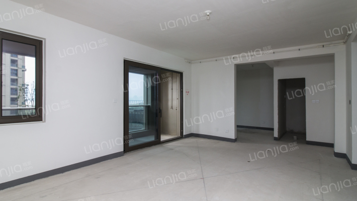 立体城悦江台二手房实景图