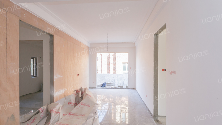 保利半山国际比弗利二手房实景图