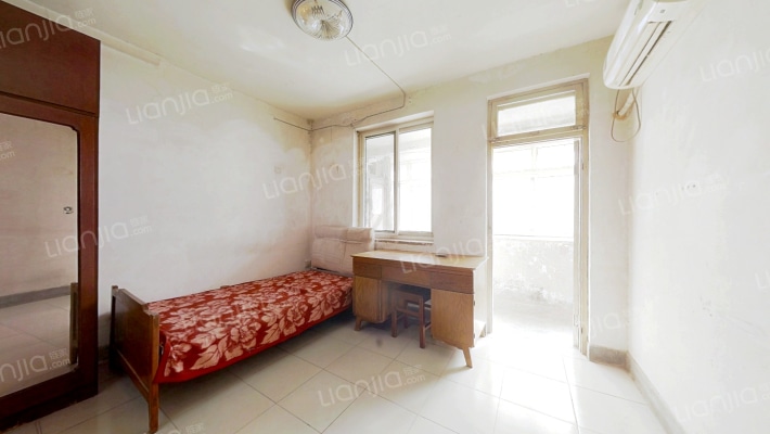 水泥厂宿舍二手房实景图