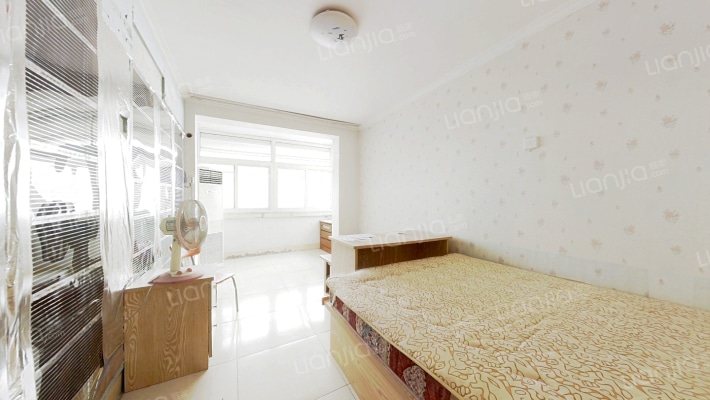 小纬六路95号二手房实景图