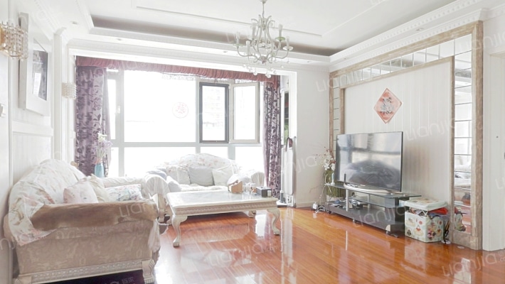 海纳尊邸二手房实景图