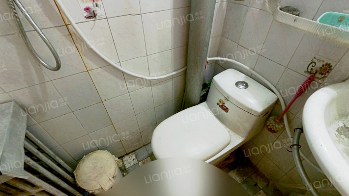 此房满五年唯一 套二厅 南北通透 采光充足 非顶楼_青岛市北错埠岭