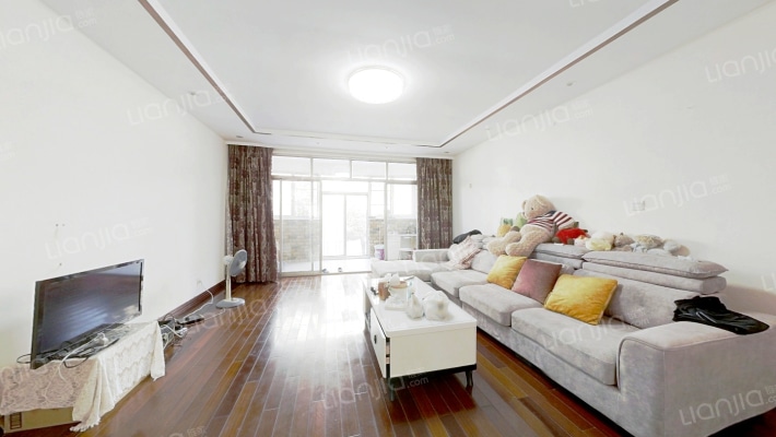 亚麦山庄二手房实景图