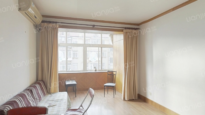 东南街二手房实景图