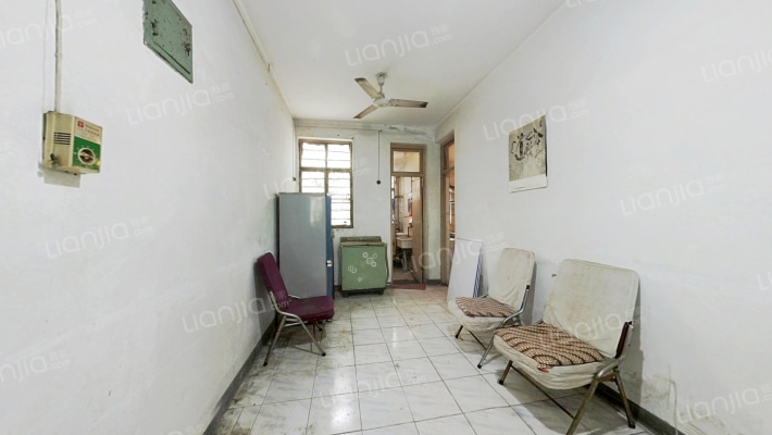 客运公司家属院二手房实景图