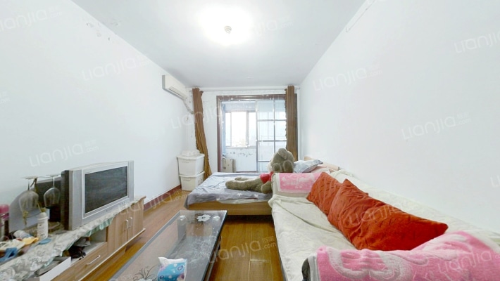 桃园南街四号院二手房实景图