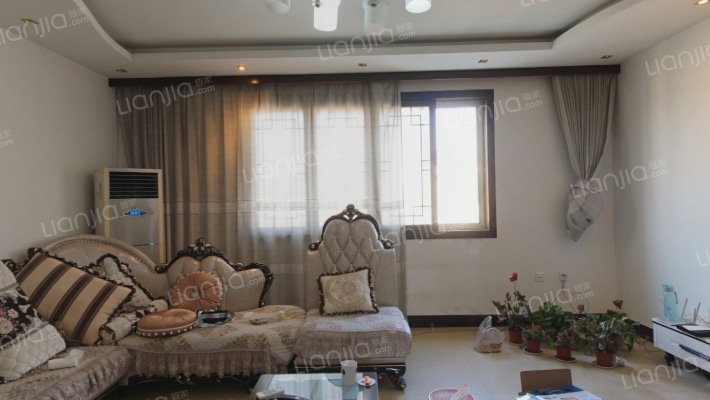 东畔花苑二手房实景图