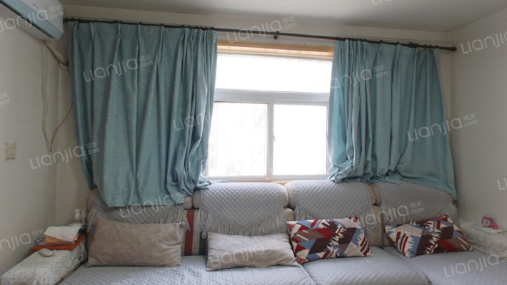 歌舞剧院家属院二手房实景图