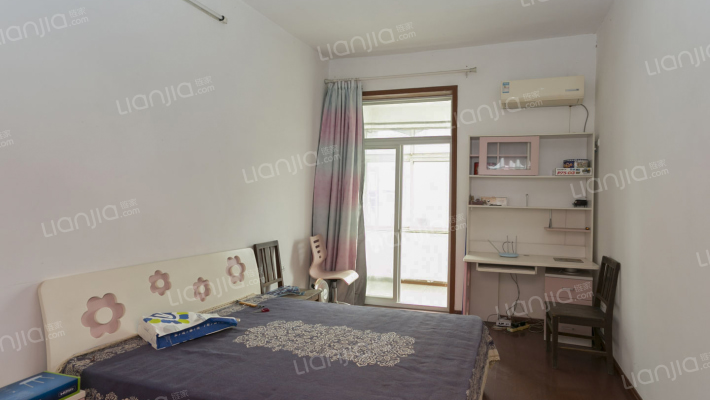 理工大旁楼梯房,三房一厅一厨一卫, 业主很诚心