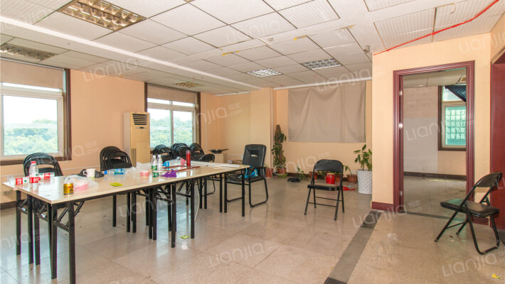 云鹤大厦二手房实景图