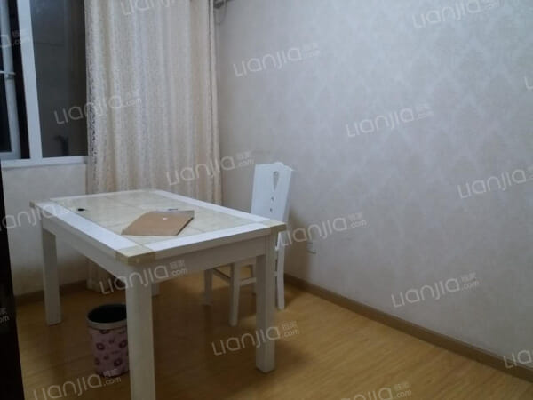 房子是凯德1818地铁口 图片真实 价格真实带家