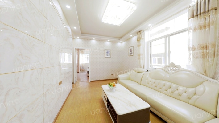 球场花园二手房实景图