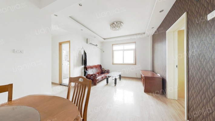 龙江庭苑B区二手房实景图