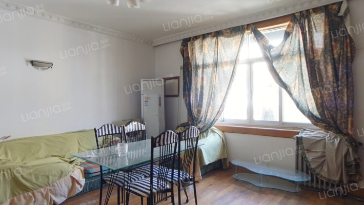 纺织设计院宿舍二手房实景图