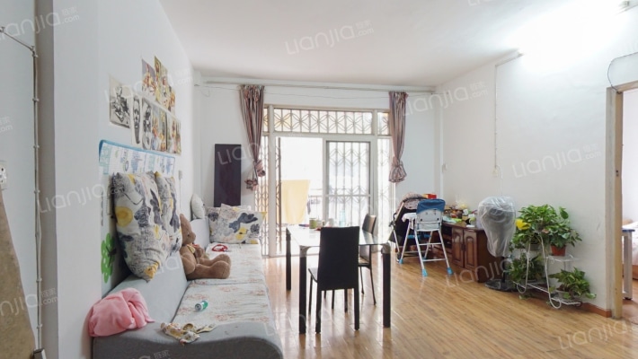 星海蓝天二手房实景图