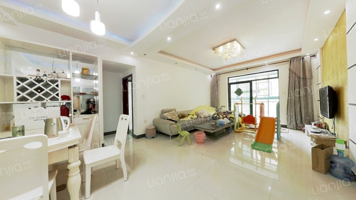 江郡华府二手房实景图