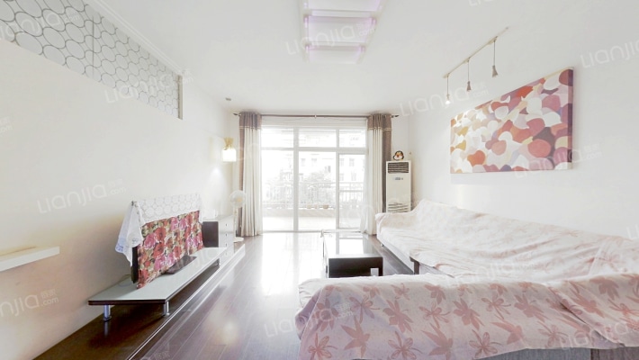 沿海丽水佳园二手房实景图