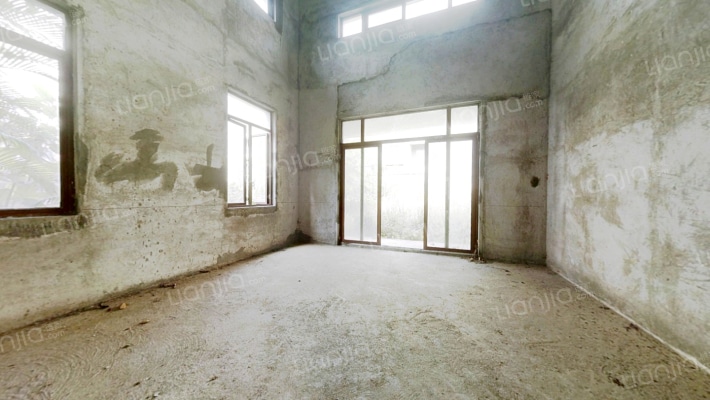 逸泉山庄二手房实景图