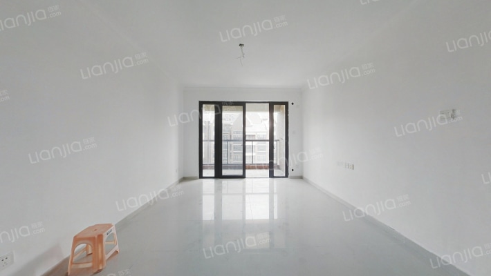 富力伯爵山二手房实景图