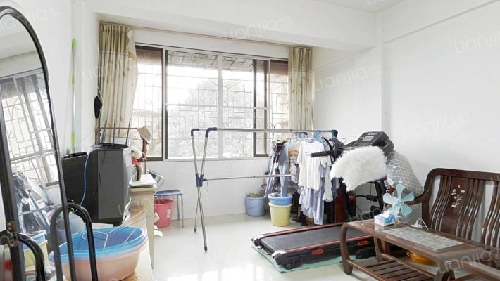 南海机械厂宿舍二手房实景图