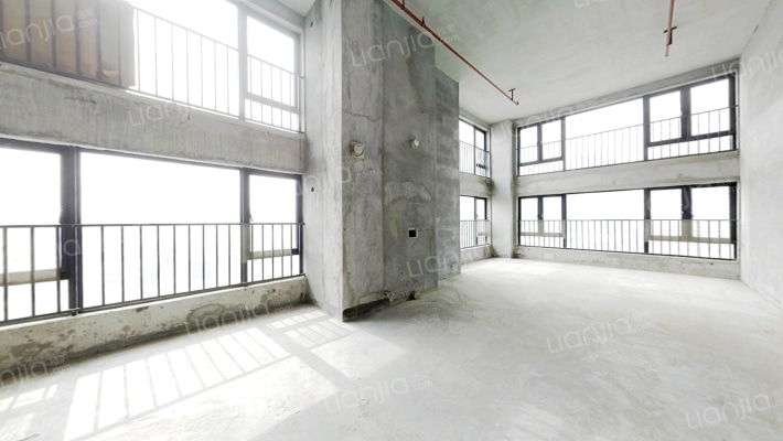 益田，房子复式4米5层高，业主诚心出售。