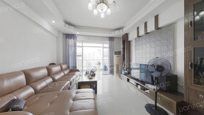 和基花园南区二手房实景图