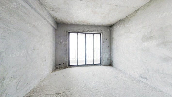 中港华庭二手房实景图