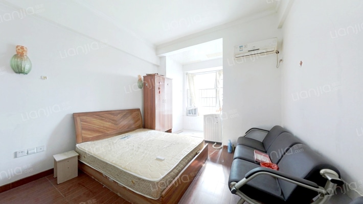 香槟时间二手房实景图