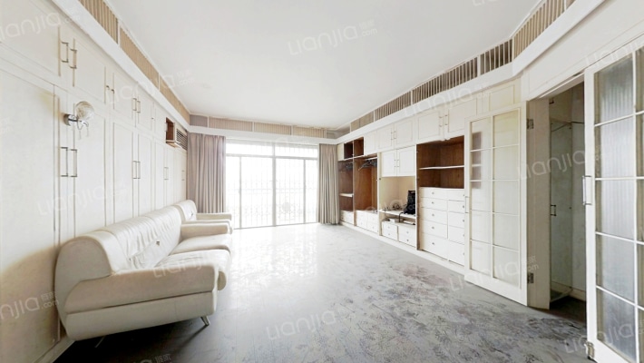 秀山花园二手房实景图