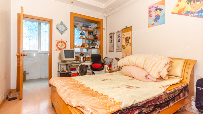 海关路 中级人民法院宿舍 弯小文华书院 00年房