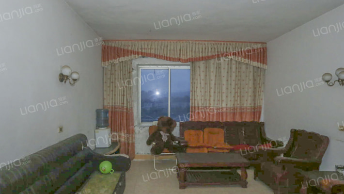 骑鞍街二手房实景图