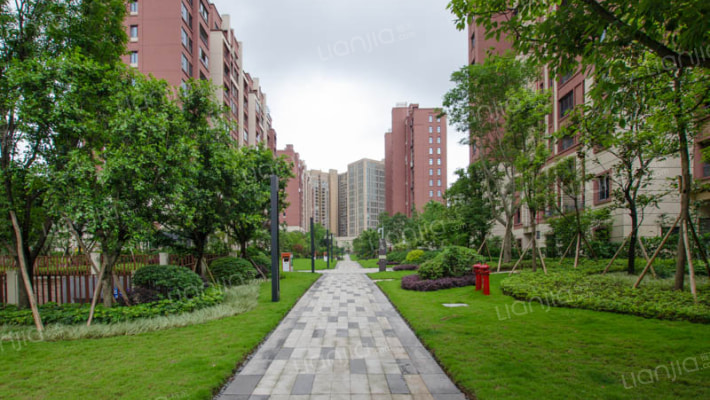 康田紫悦府 一楼带前后花园 底跃