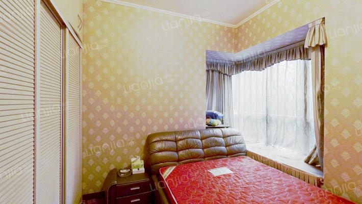 出行便利，空气清新，环境优美的滨江房源-卧室B