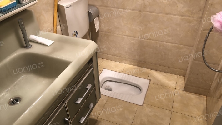 江北精装正规两房,赠送面积大,视野开阔,安静舒适_重庆石马河壹江城